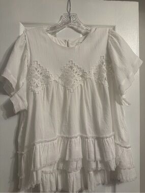 Altar'd State White Floral Tag Blouse